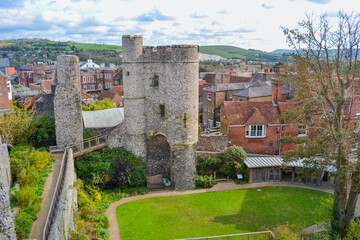 Fototapeta na wymiar UK, Lewes, 31.10.2021: view of the city of ina one of the towers of the old castle