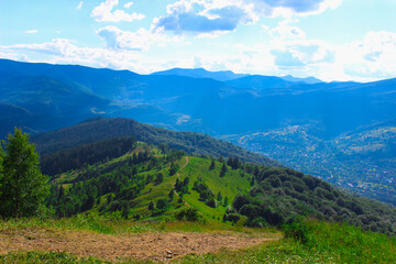 Naklejka premium View from Mount Makovitsa in Western Ukraine. Landscape on mountains and forests. Ukraine, Yaremche