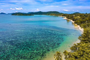 Fototapeta na wymiar Koh Mak tropical island and its paradise beach near koh Chang, Trat, Thailand