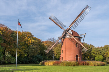 Fototapeta na wymiar Rügenwalder Mühle, Bad Zwischenahn