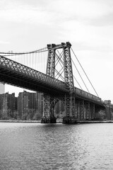 Manhattan bridge in black and white