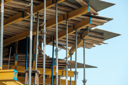 Falsework used on skyscraper building.