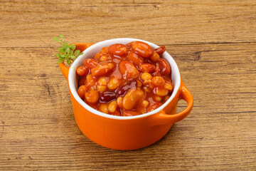 Baked kidney in tomato sauce