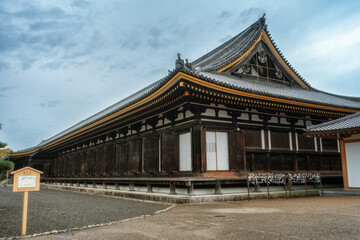 京都、蓮華王院 三十三間堂の本堂