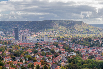 Entspannter Herbstspaziergang entlang der Saale Horizontale in Jena - Thüringen