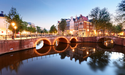 Fototapeta na wymiar Amsterdam in Netherlands at night