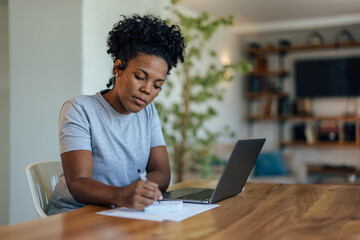 Hardworking adult woman, living a signature on contract