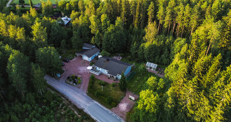 detached house, summer evening 01