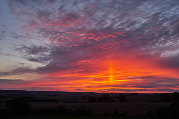 Windräder im Sonnenuntergang