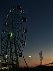 ferris wheel in the night