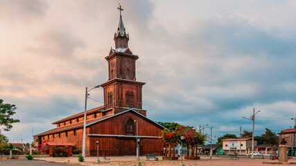 Iglesia de colonial de Colonche - obrazy, fototapety, plakaty