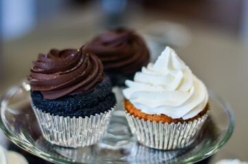 cupcakes with cream