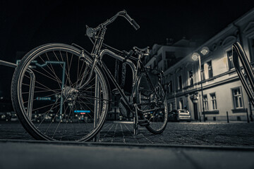 Naklejka na ściany i meble bicycle on the street at night