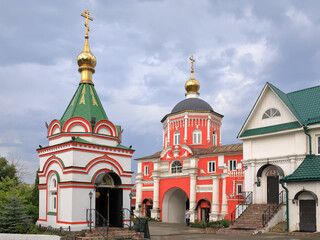 Fototapeta na wymiar Kizichesky Vvedensky Monastery. Kazan, Republic of Tatarstan, Russian Federation.