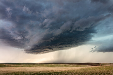 Obraz na płótnie Canvas Stormy weather and sky with rain clouds