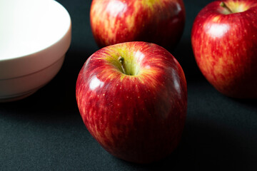 red apples in a bowl
