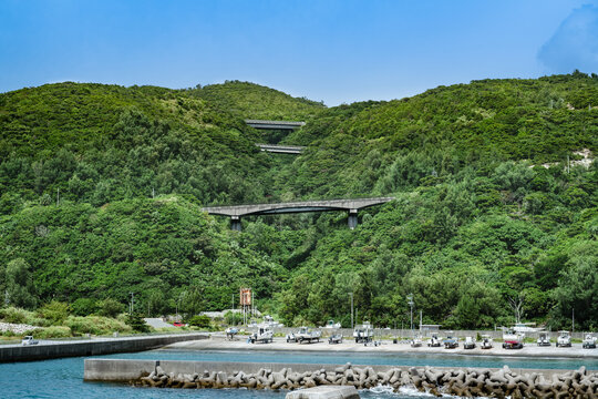 日本　沖縄ケラマ渡嘉敷展望台に続く三段の橋