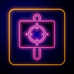 Obraz premium Glowing neon Target sport icon isolated on black background. Clean target with numbers for shooting range or shooting. Vector