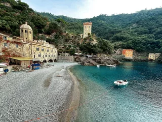 Gordijnen San Fruttuoso Abbey and seashore, Liguria, Portofino, Italy © Francesco	Valenti