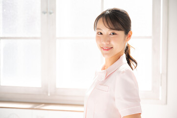 Fototapeta na wymiar 一般看護師や美容系の転職やイメージに使いやすい日本人女性