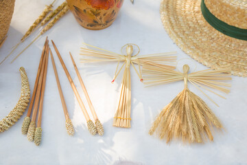 Fototapeta na wymiar Ukrainian crafts made of straw
