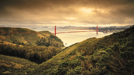 Fototapeta na wymiar Golden Gate Bridge San Francisco Bay