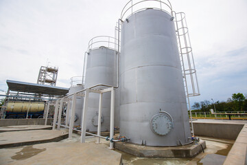 Stainless steel silos in the chemical industry