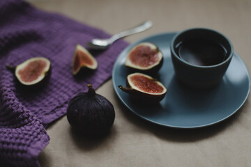 Obraz na płótnie Canvas Rustic still life with fresh ripe figs. 