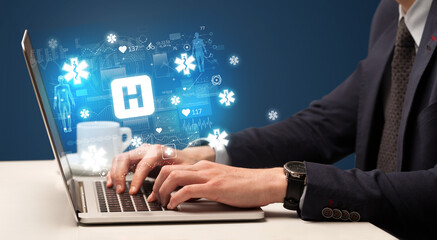 hand browsing on the internet for medical issues