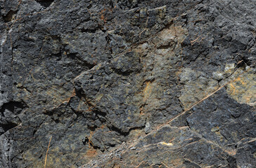 Filón de carbón en una mina a cielo abierto de Puertollano Castilla la Mnacha España. Minas de carbón de Puertollano. Minas de carbón de España. Fondo y textura de carbón