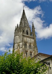 Le clocher de la Basilique Saint-Eutrope à Saintes