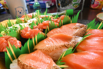 サーモンの寿司いろいろ