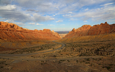 Fototapeta na wymiar Highway in Spotted Wolf Canyon, Utah
