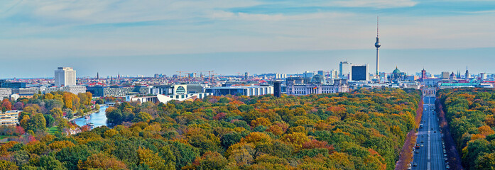 Panorama Berlin: Vom Spreebogen bis zum Brandenburger Tor