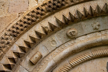 Windows to the Spanish Romanesque