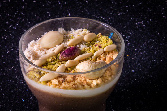 Zgougou Tunisienne  cashew desert photography - healthy breakfast cereal yogurt and fruits