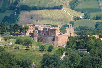Loretello, Arcevia. Ancona. Il borgo fa parte del comprensorio dei Castelli di Arcevia.