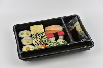 The Large Sushi Set (Box)