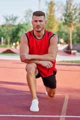 Obraz premium sports man workout fitness lifestyle summer health