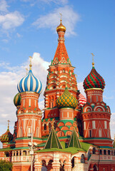 Fototapeta na wymiar Saint Basils cathedral in Moscow