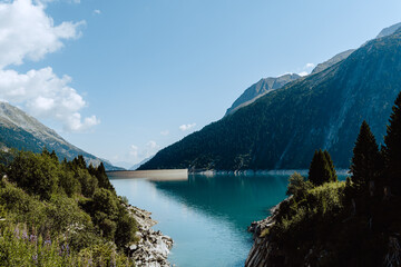 Obraz premium Schlegeisspeicher in Zillertal. Beautiful nature in austrian Alps. Schlegeis reservoir landscape