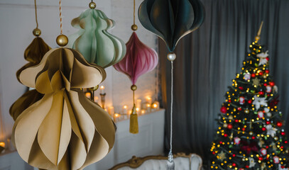 Christmas toys made of paper with their own hands