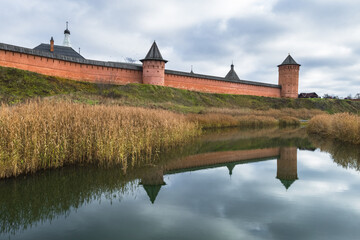 Naklejka premium Walk along Suzdal