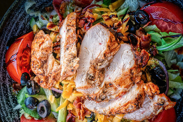 Vegetable salad with chicken