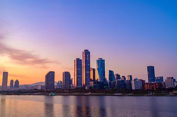 Foto op Plexiglas Seoul Yeouido stadsgezicht genomen bij zonsopgang tijd © SEUNGJIN