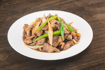 Sauteed Sliced Lamb with Scallion