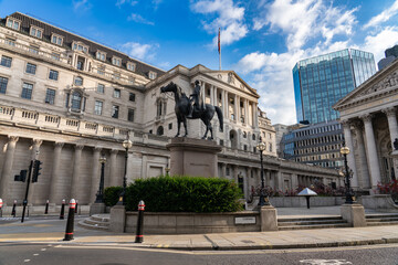 Fototapeta na wymiar Equestrian statue of Wellington in London. England