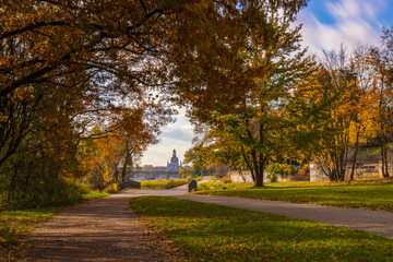 Blick zur Altstadt Dresdens im Herbst