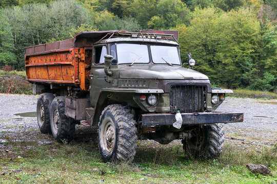 Ural 375D