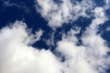 Obraz premium Blue sky with white clouds. Summer weather background